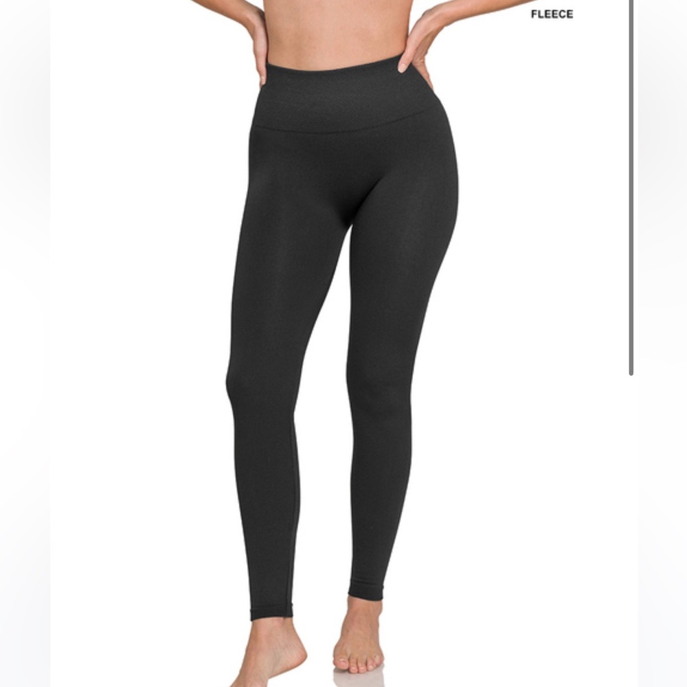 🆕🤍ZENANA FLEECE LEGGINGS